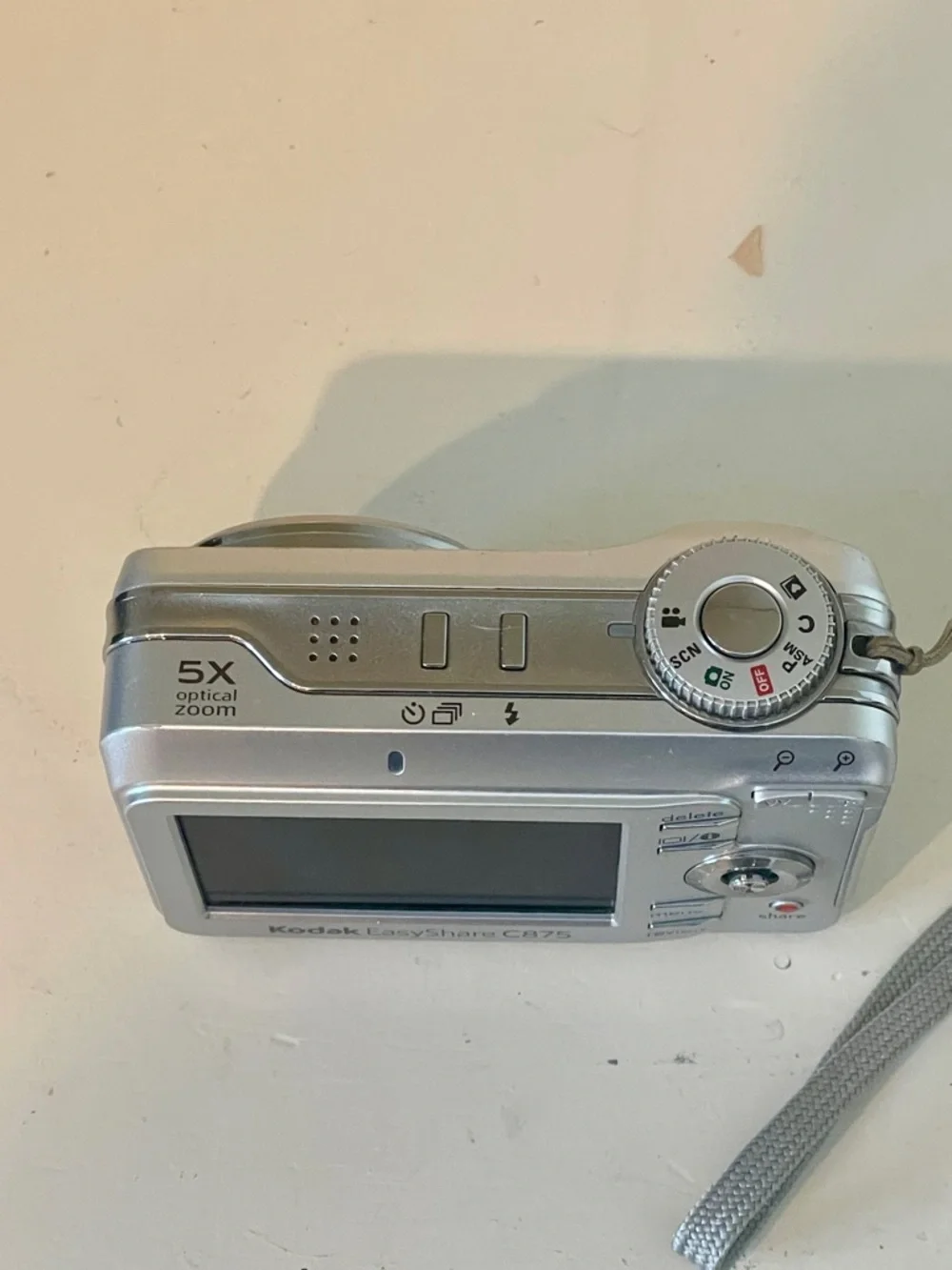 Kodak Digital Camera EasyShare 875 with case NOT WORKING parts only